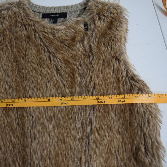 Forever 21 faux fur sweater vest, size small - Picture 9 of 9